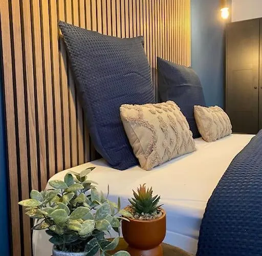 Classicblue, Centre De *